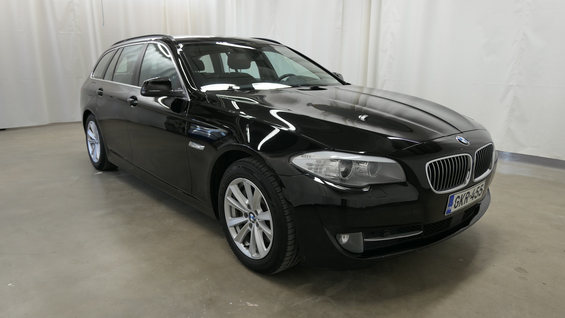 BMW 525