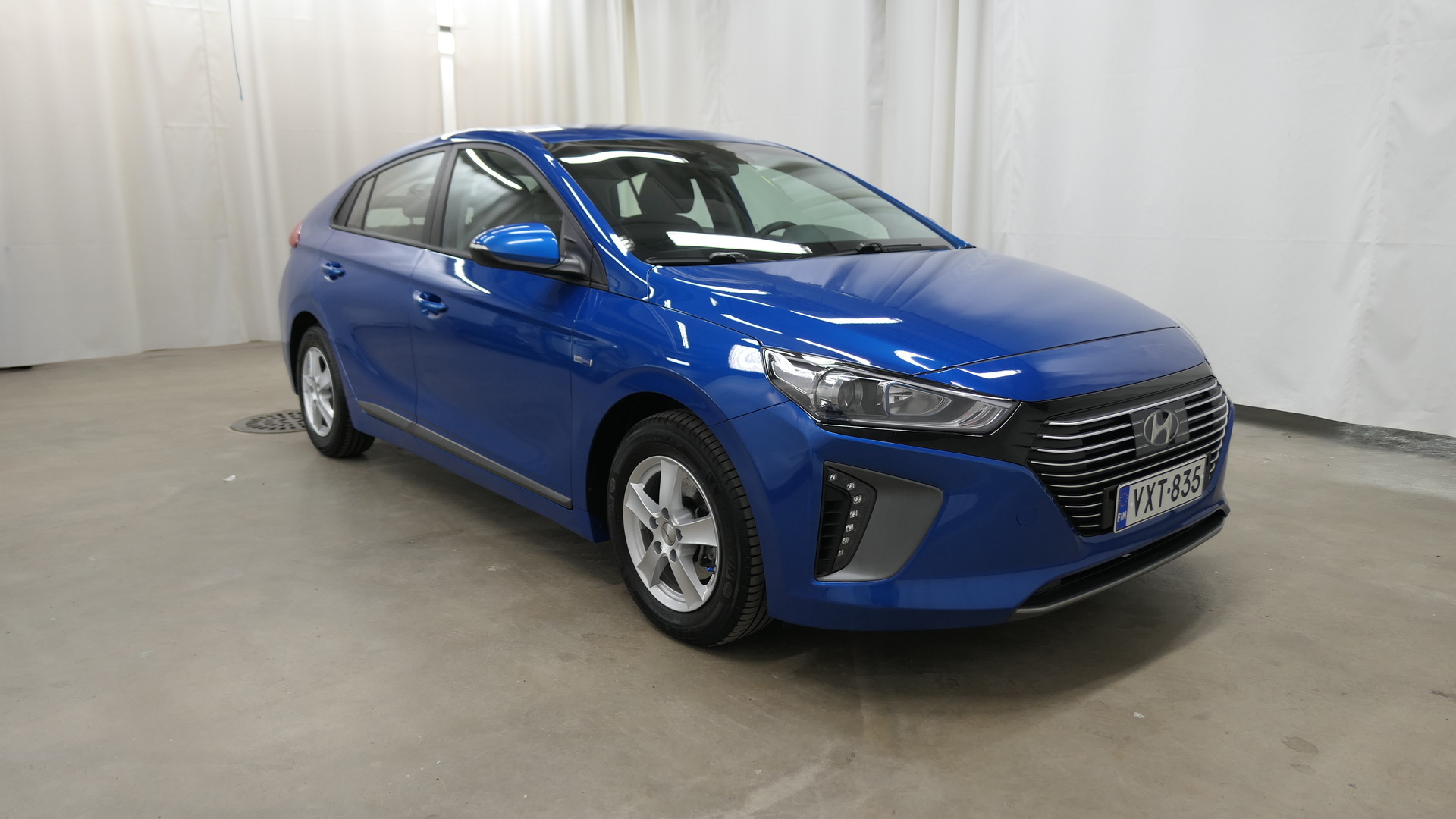 Hyundai IONIQ hybrid