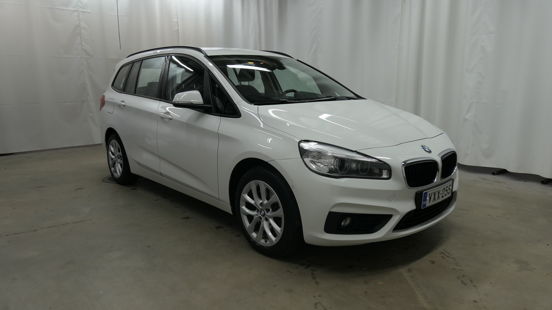 BMW 220