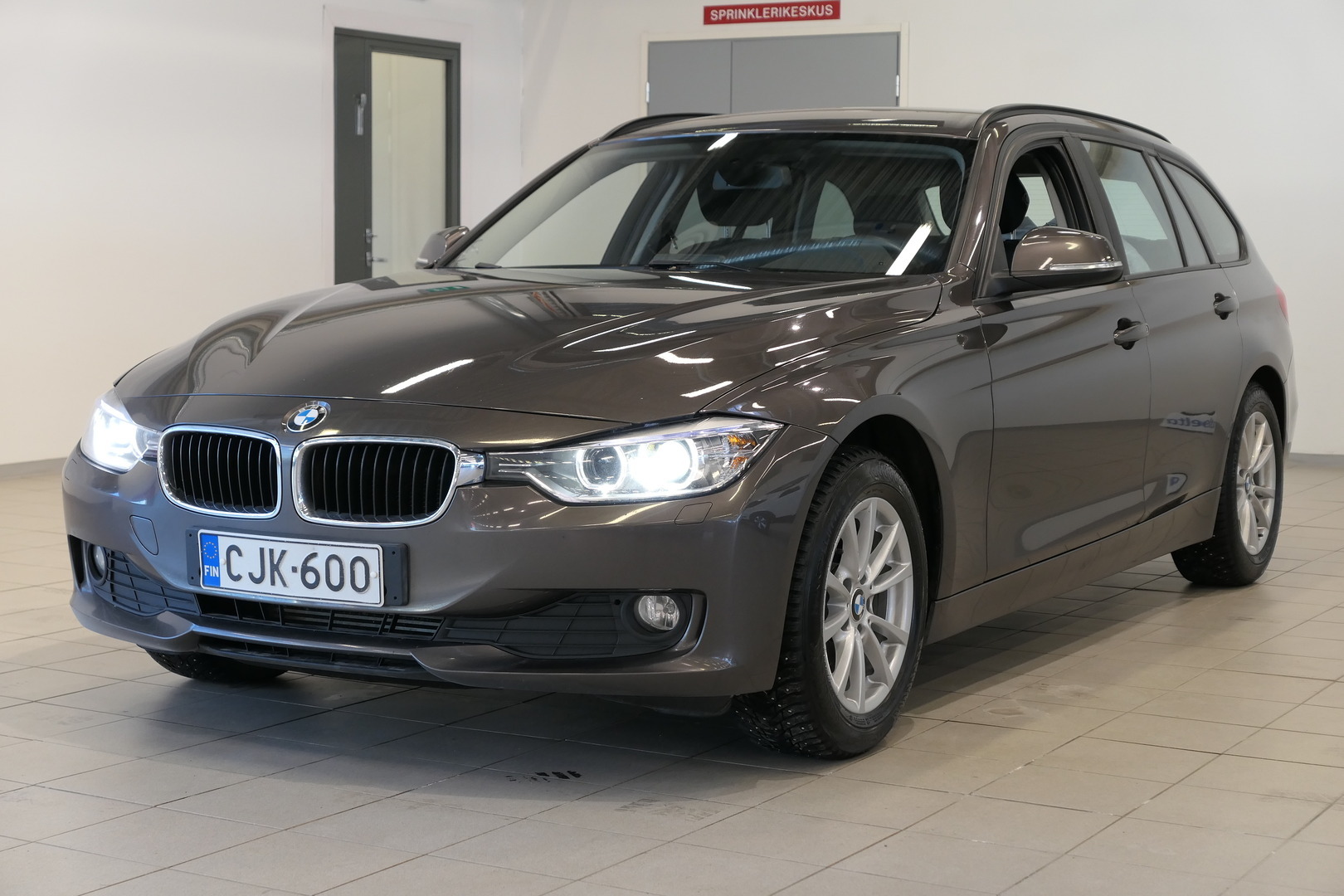 BMW 320
