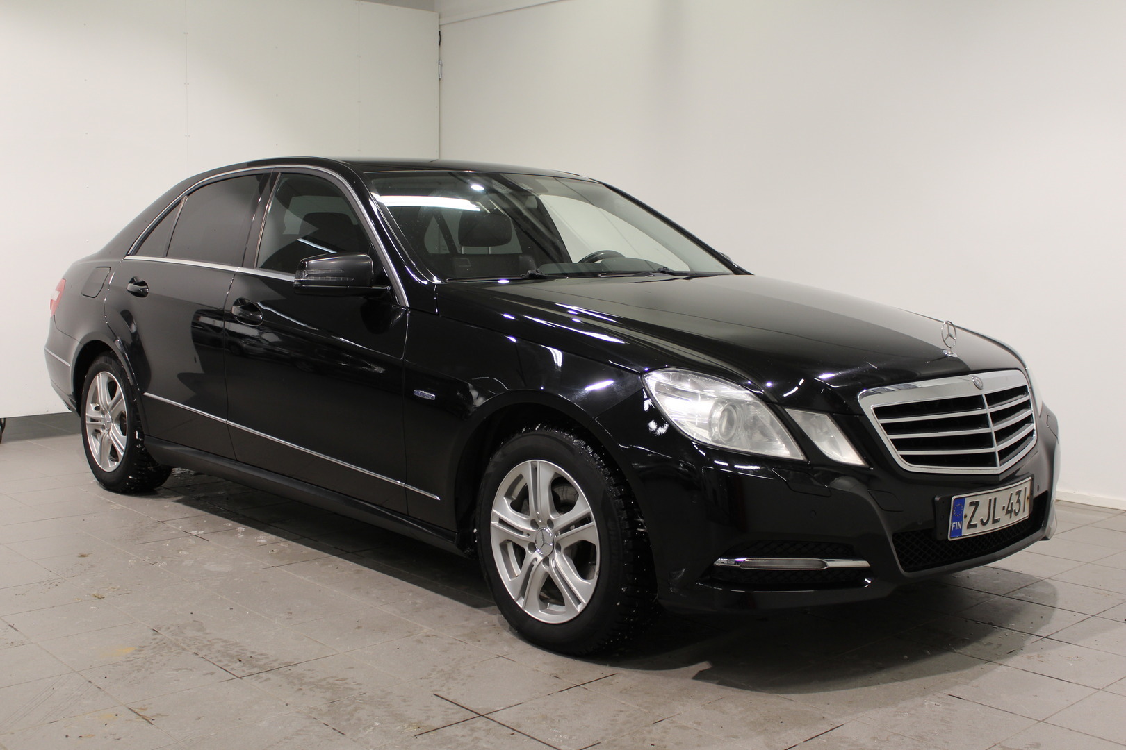Mercedes-Benz E