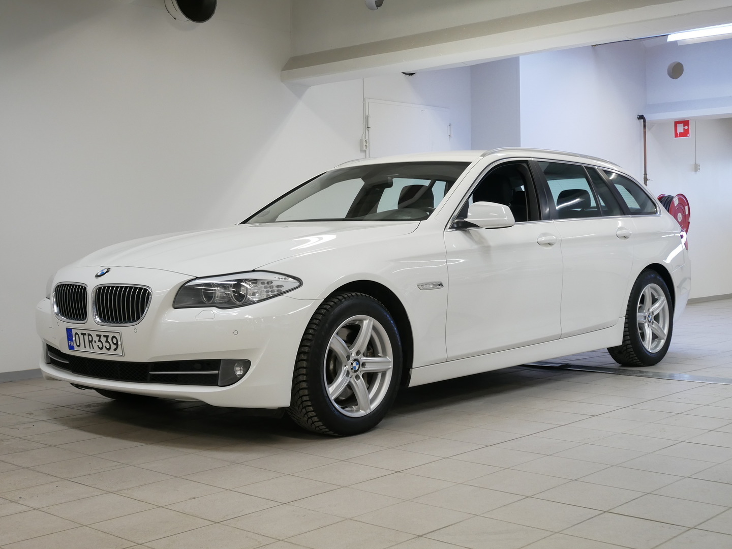 BMW 530